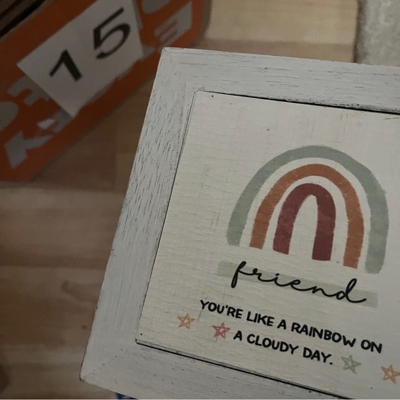 Hallmark Friend Wooden Wall Box Sign NWT - Picture 8 of 8